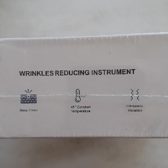 NEW Intense Pulsed Light Wrinkle Reducing Device - Sealed Box - Picture 12 of 17